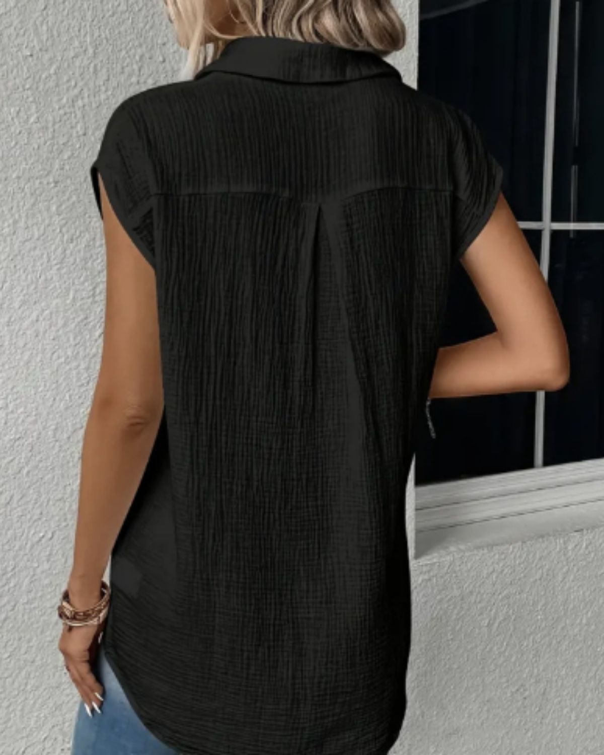 Eloise | Chemise Noire à Manches Courtes pour Femme
