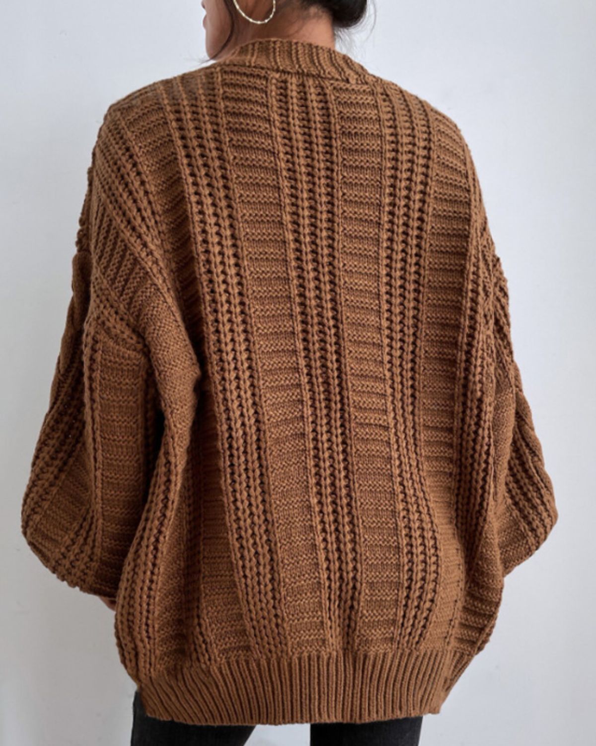 Adeline | Gilet Boutonné en Maille Torsadée Épaisse pour Femme