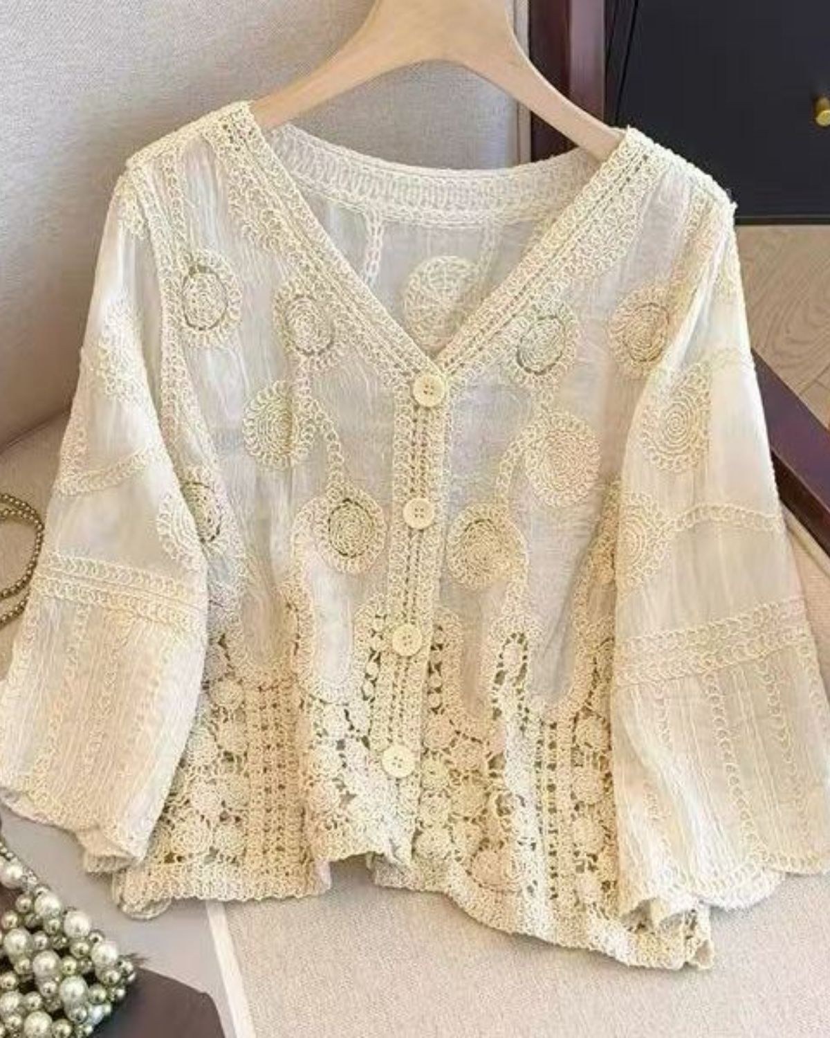 Joëlle | Top Femme Vintage Bohème en Crochet Brodé