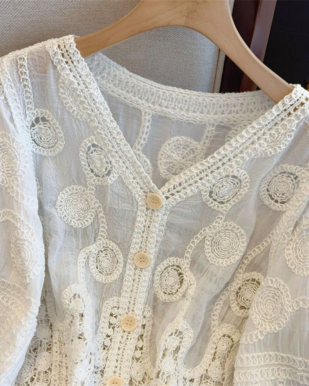 Joëlle | Top Femme Vintage Bohème en Crochet Brodé